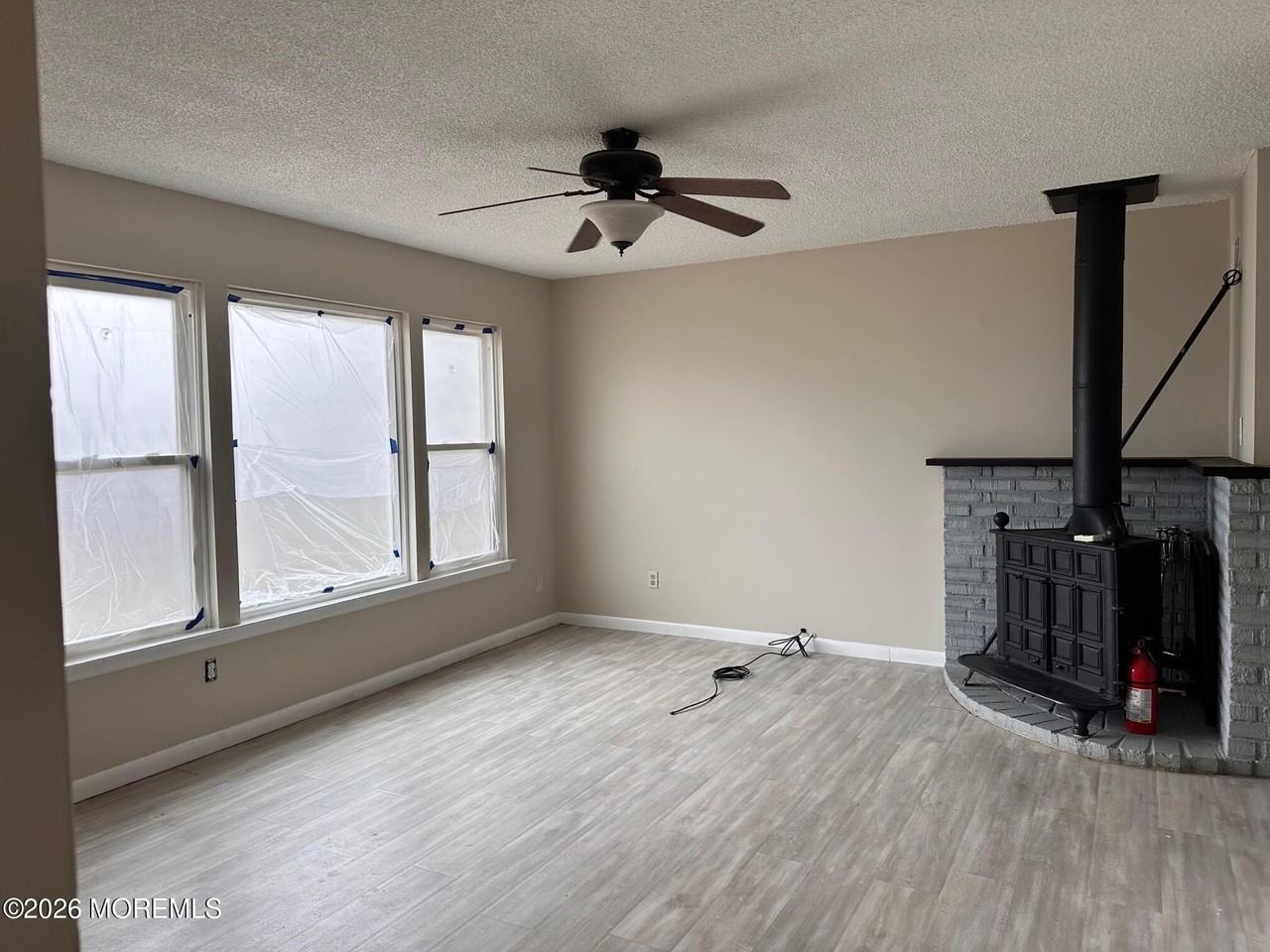 24 Anchor Rd - Photo 7 of 15