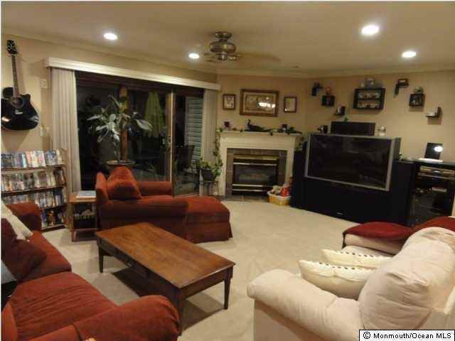 45 Liverpool Ct Unit 5 - Photo 3 of 12