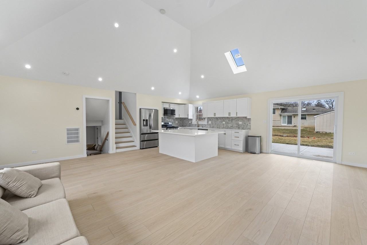 7728 Williams St - Photo 4 of 23