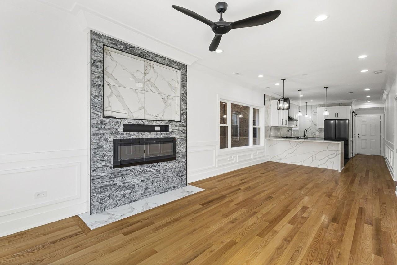 3934 N Sawyer Ave Unit 1 - Photo 3 of 18