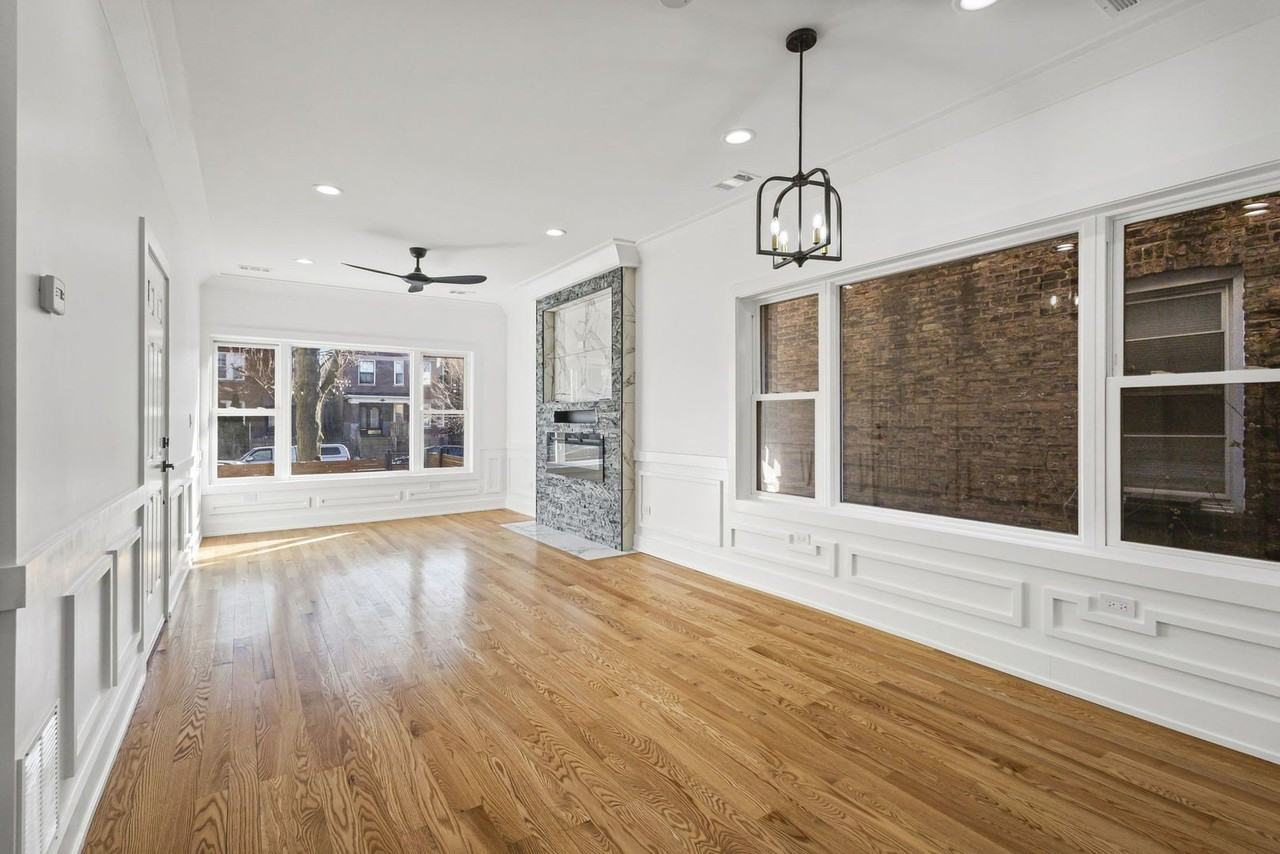 3934 N Sawyer Ave Unit 1 - Photo 6 of 18