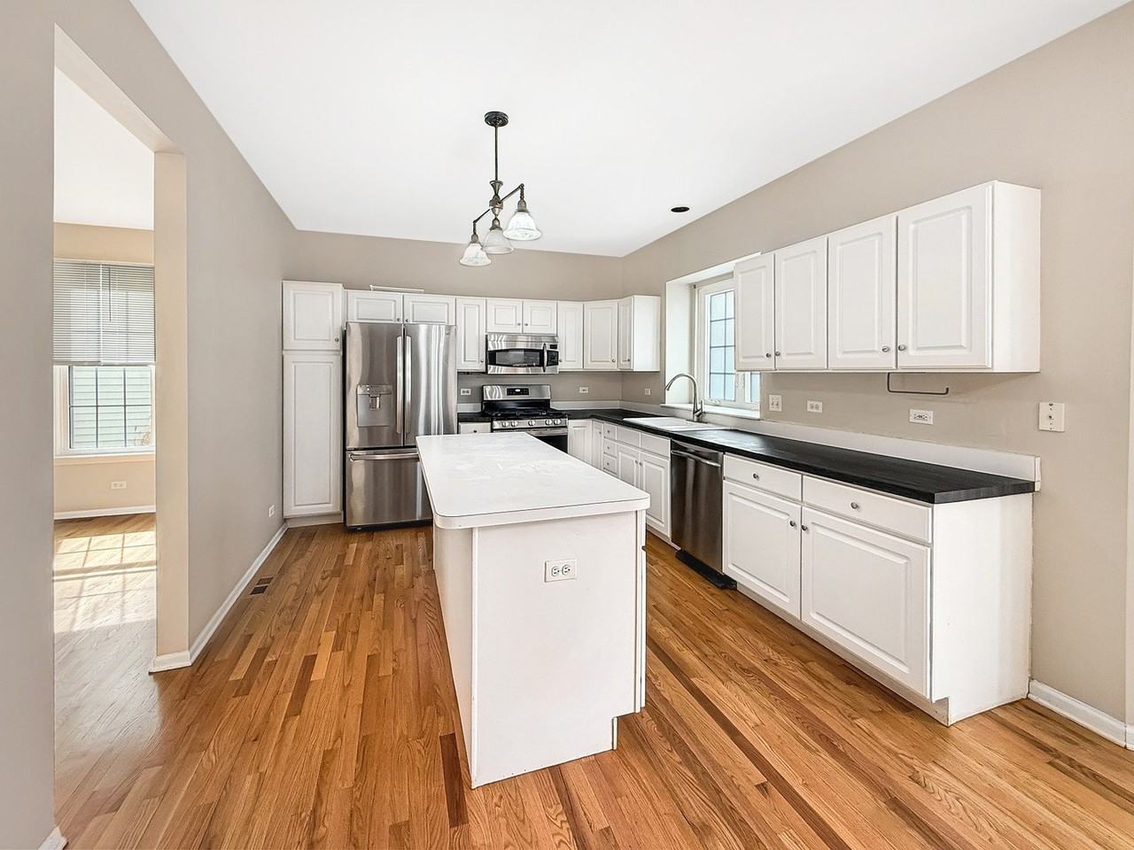 18421 W Springwood Dr - Photo 2 of 19