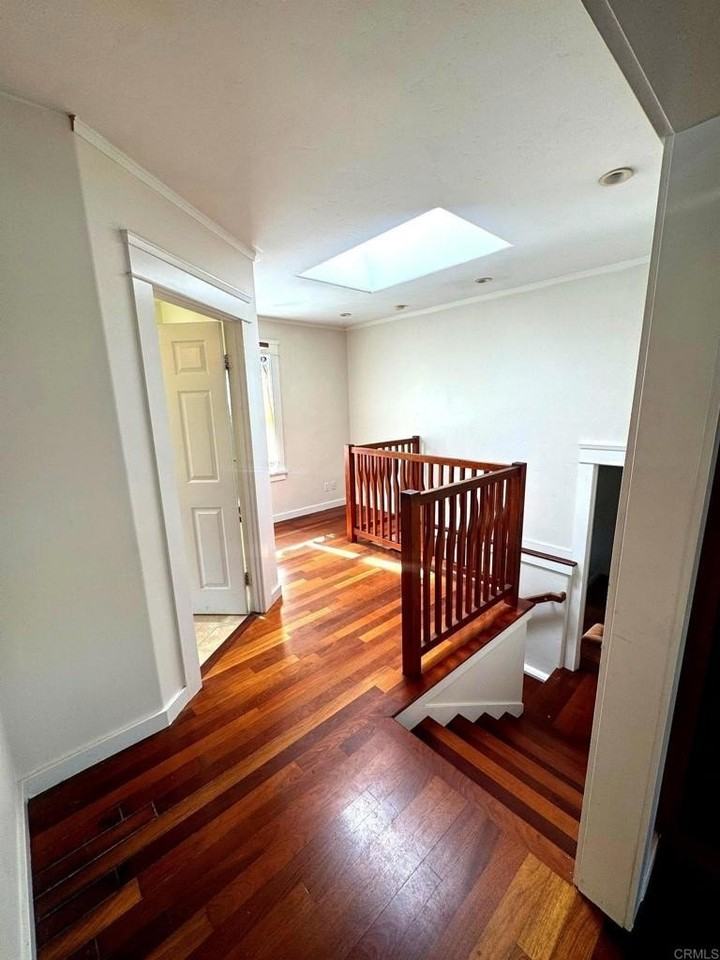 2034 Montgomery Ave - Photo 6 of 17