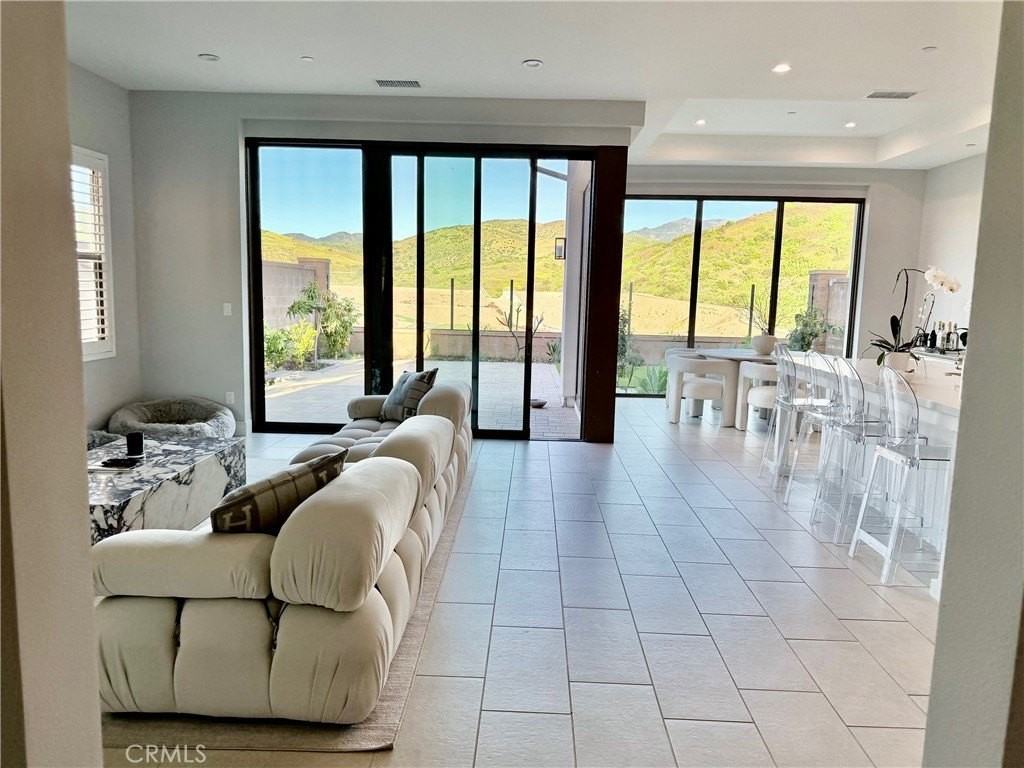 140 Tomahawk - Photo 6 of 15