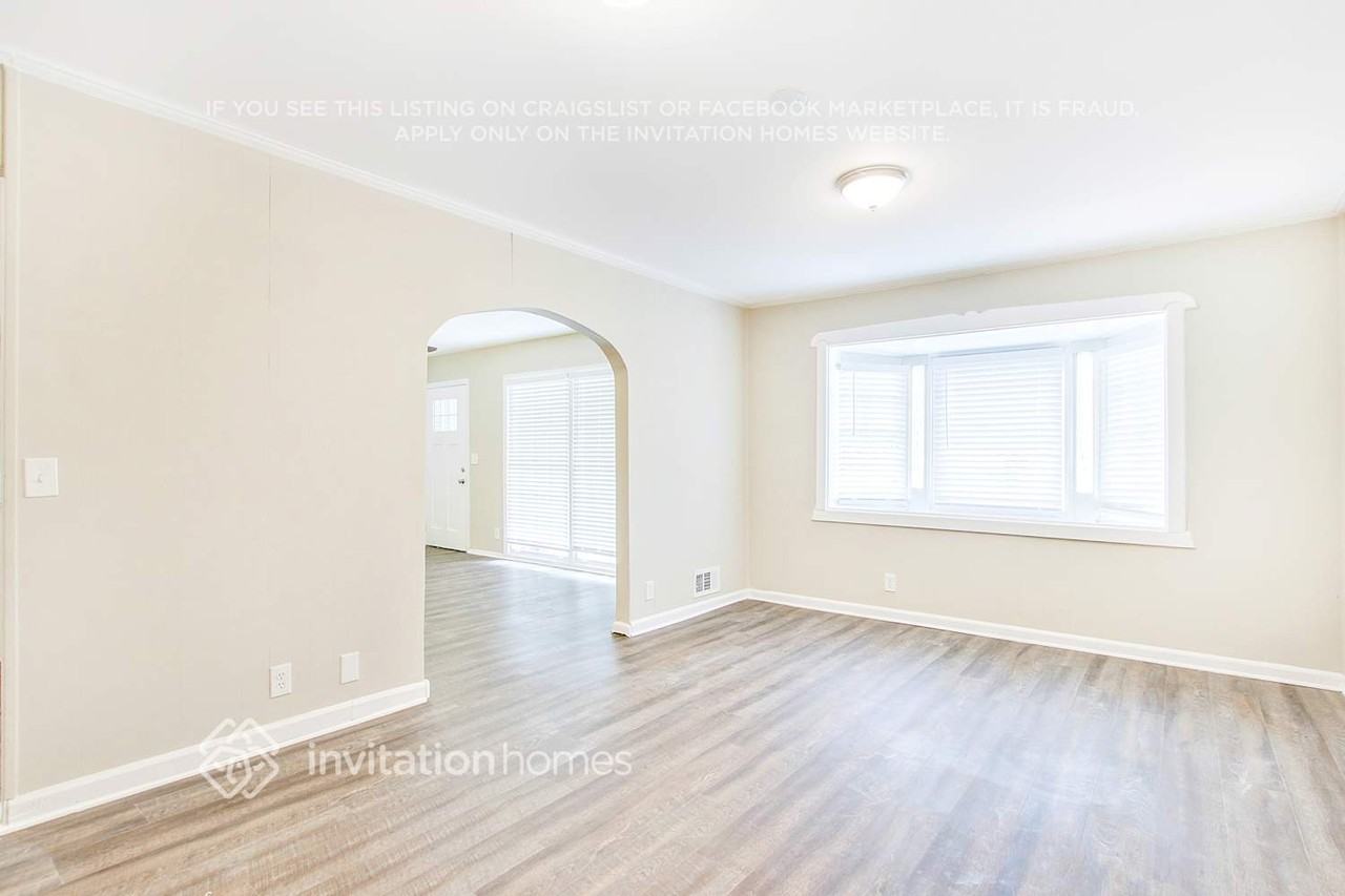 2496 Montezuma Cir - Photo 5 of 22