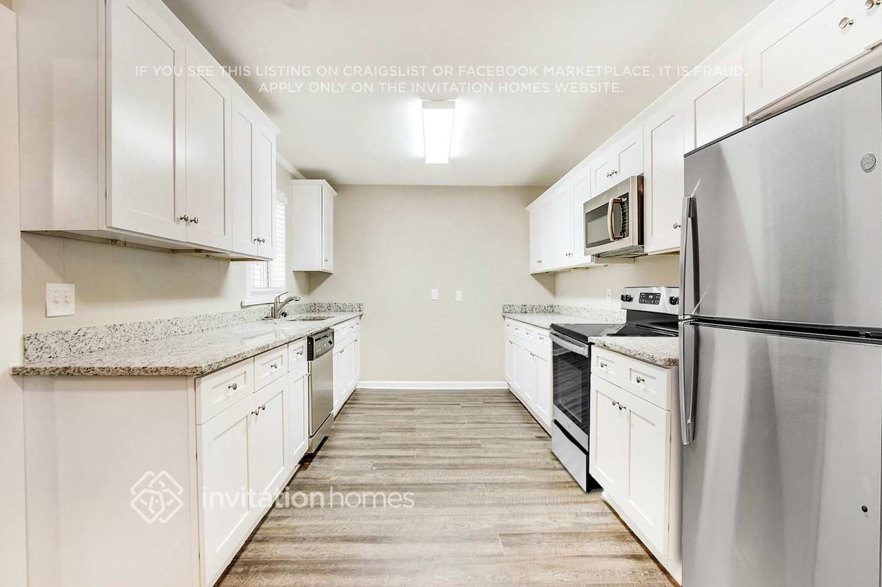 2496 Montezuma Cir - Photo 6 of 22