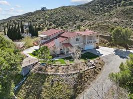 featured image of 1138 Lakeview Dr