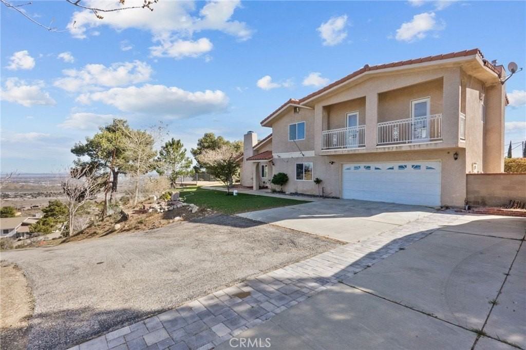 1138 Lakeview Dr - Photo 7 of 50