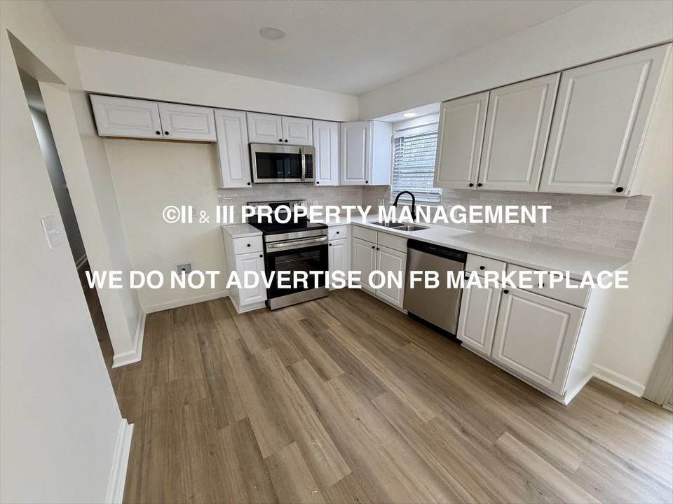 816 S Montclaire Dr #1 - Photo 7 of 18