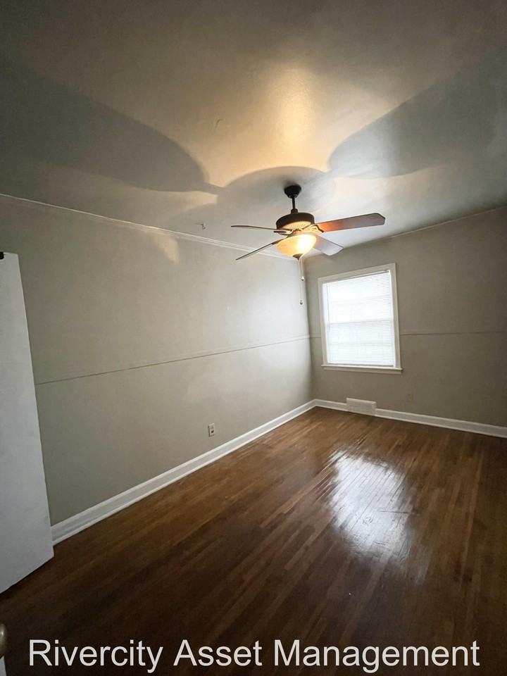 755 Houston St #755 - Photo 5 of 7