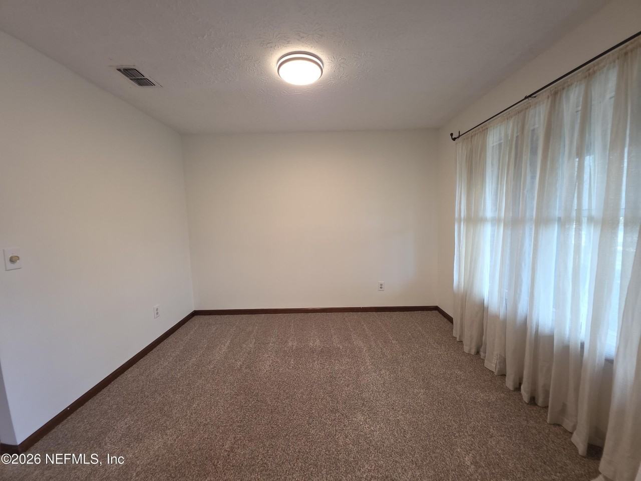 8879 Heavenside Ct - Photo 3 of 17