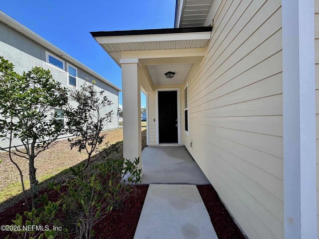 2860 Copperwood Ave - Photo 3 of 32