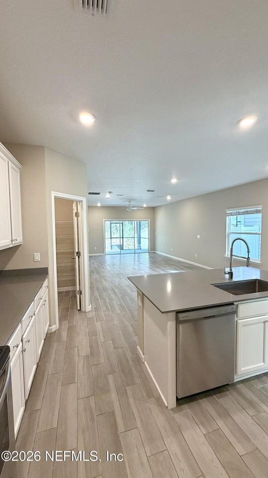 12168 Blockhouse Creek Ct - Photo 6 of 26