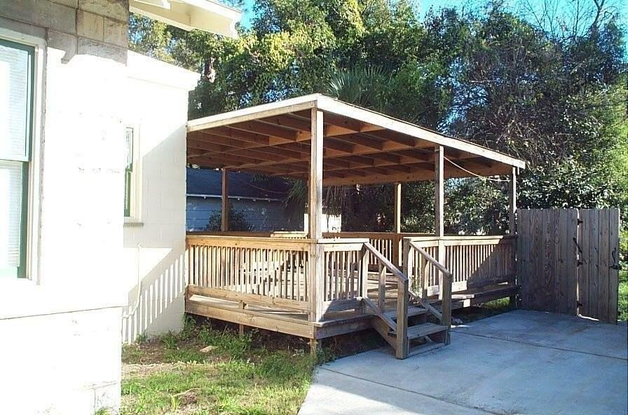 739 Acosta St - Photo 3 of 11