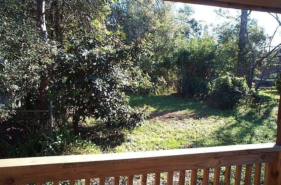 739 Acosta St - Photo 4 of 11