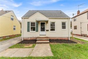 featured image of 441 E 250th St