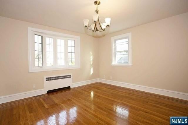 154 Sussex Rd - Photo 4 of 12