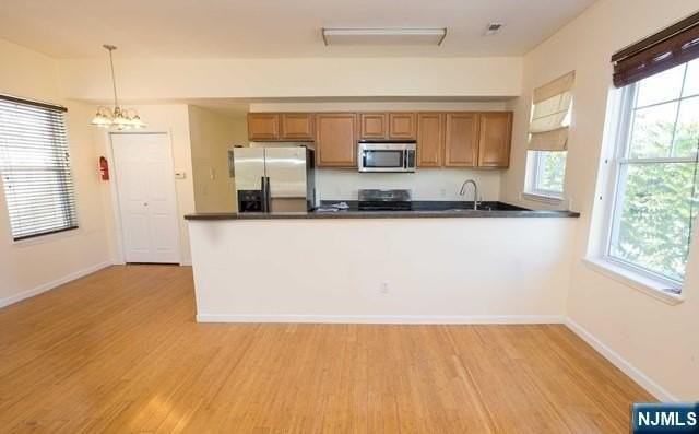 199 Van Winkle St - Photo 3 of 18