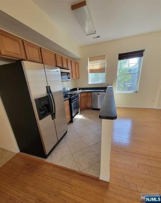 199 Van Winkle St - Photo 6 of 18