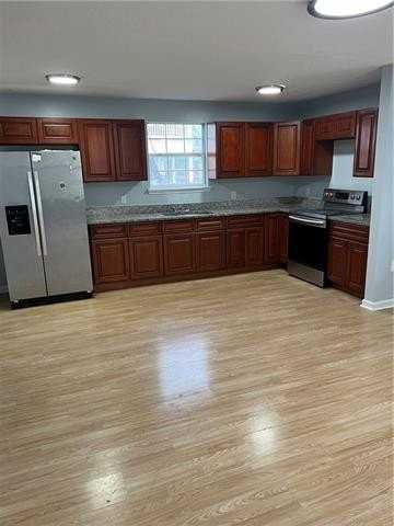 8812 Apple St - Photo 2 of 10