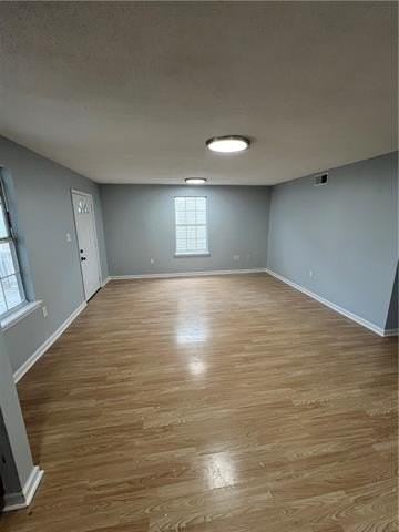 8812 Apple St - Photo 3 of 10