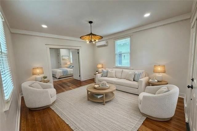 236 Papworth Ave - Photo 5 of 14