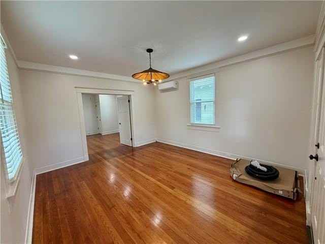 236 Papworth Ave - Photo 6 of 14