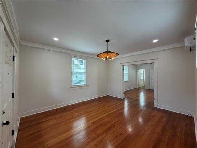 236 Papworth Ave - Photo 7 of 14