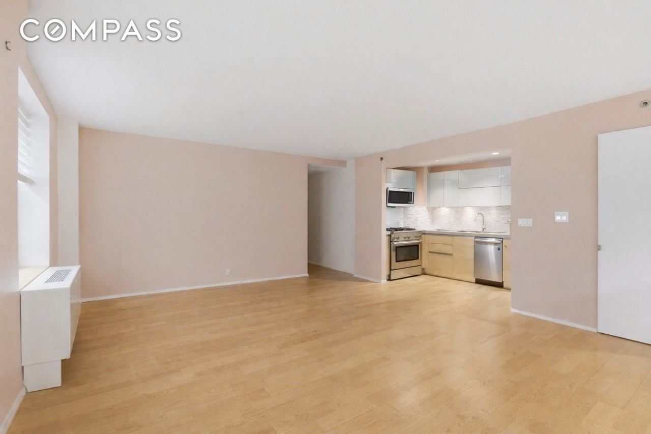 2280 Frederick Douglass Blvd #3J - Photo 3 of 7