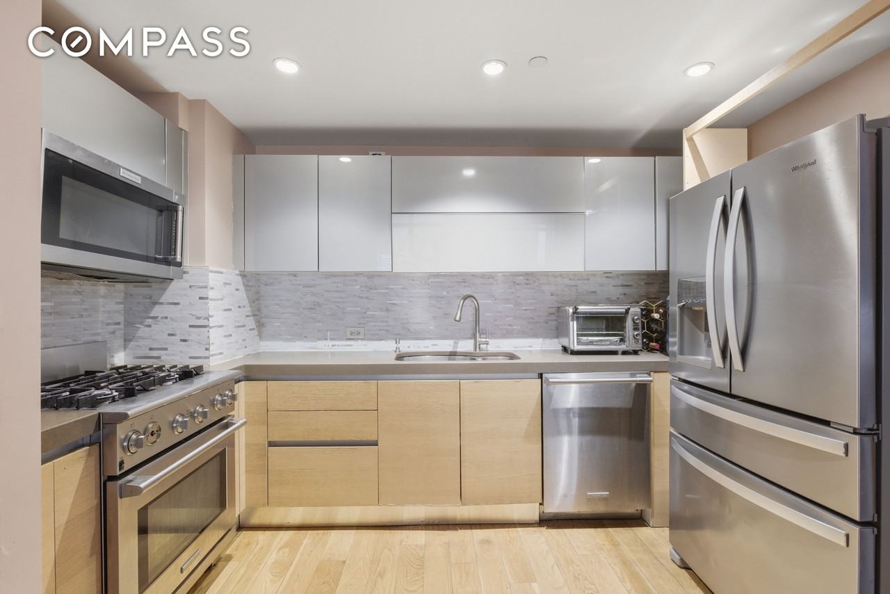 2280 Frederick Douglass Blvd #3J - Photo 5 of 7