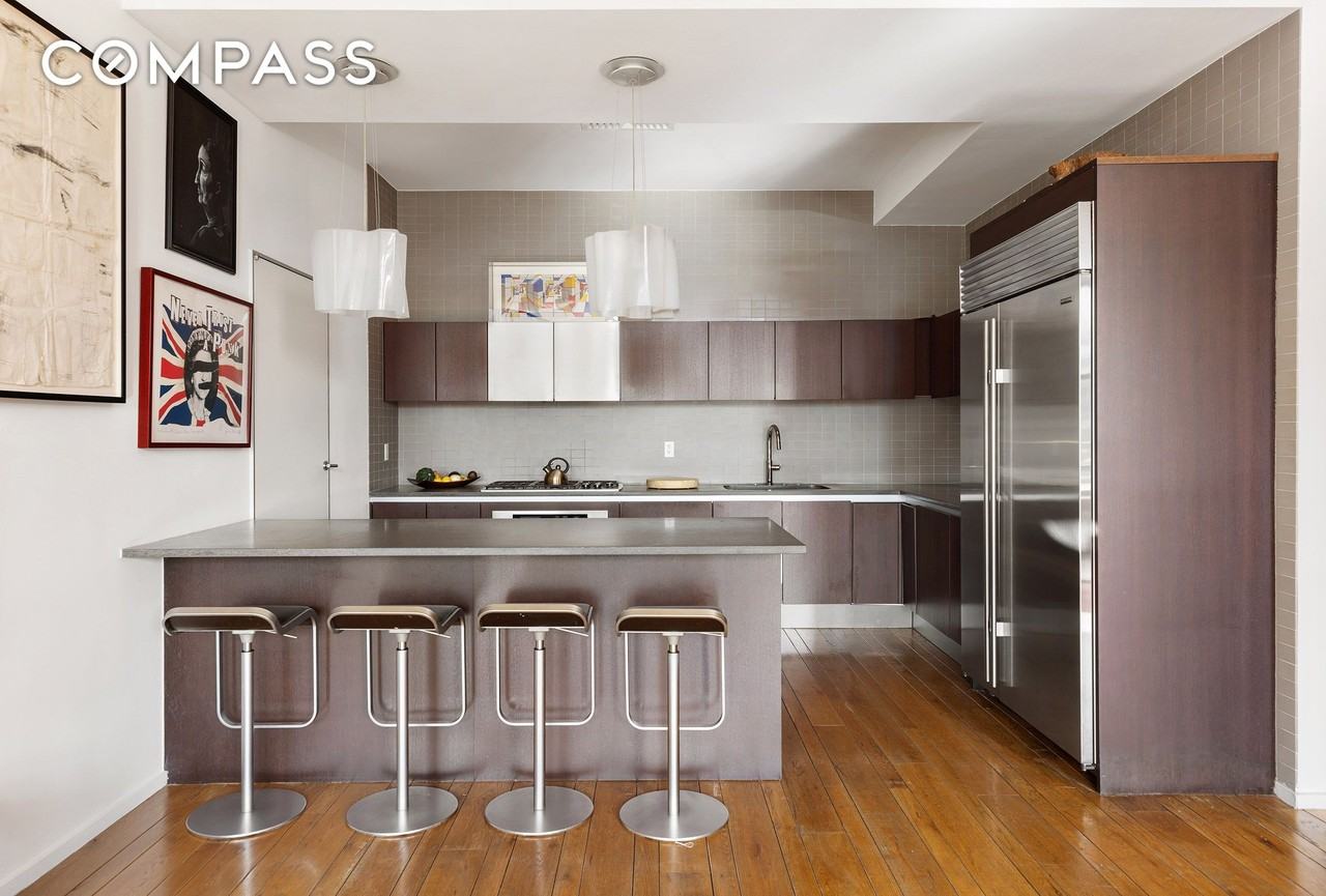 21 Astor Pl #9E - Photo 4 of 10