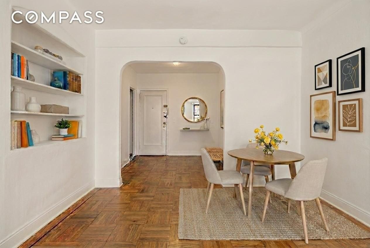 960 Sterling Pl #1B - Photo 2 of 6