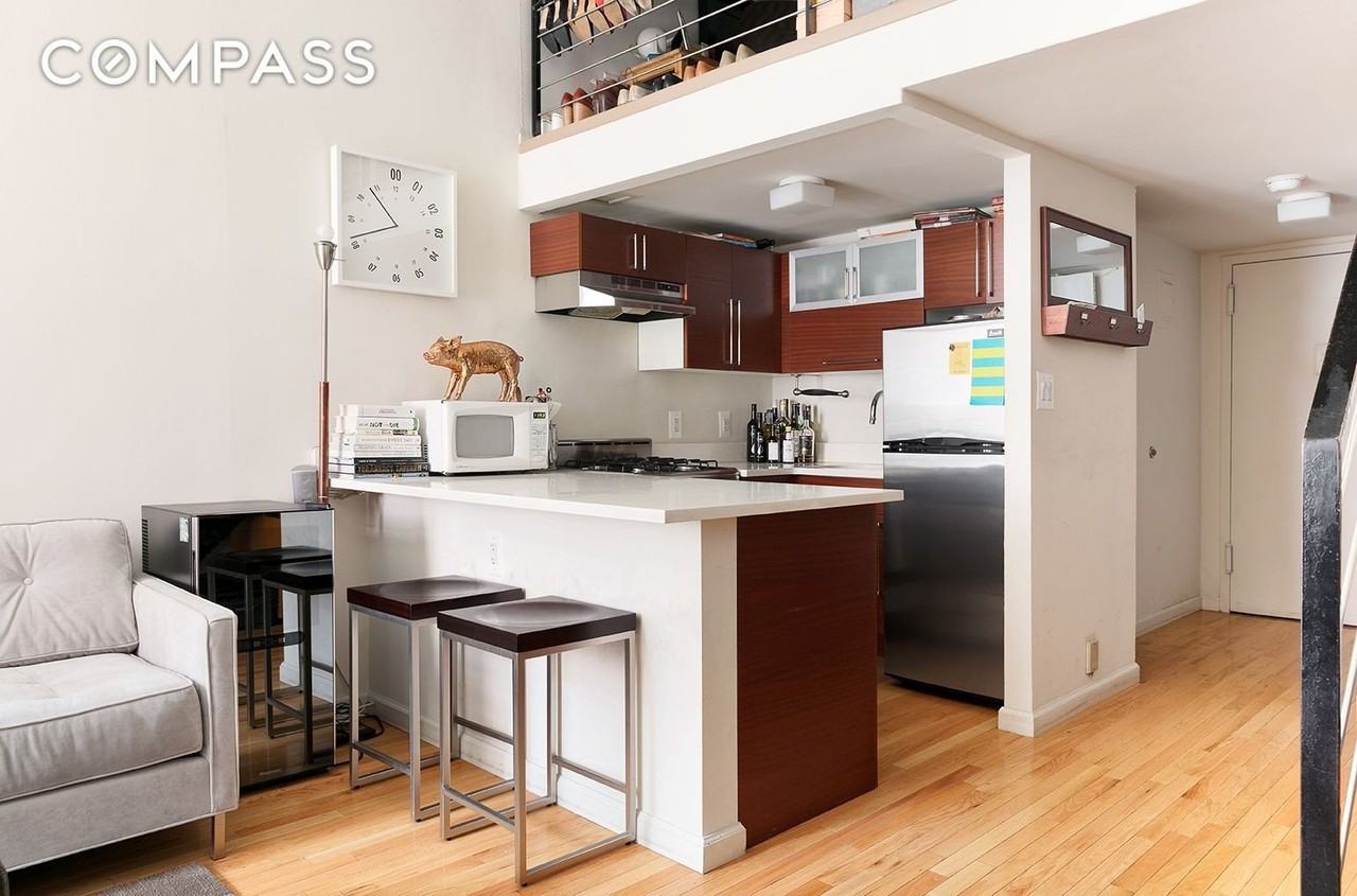 Large, Furnished, Duplex 1BR in Lux Building w/ Terrace #1P - Photo 2 of 5