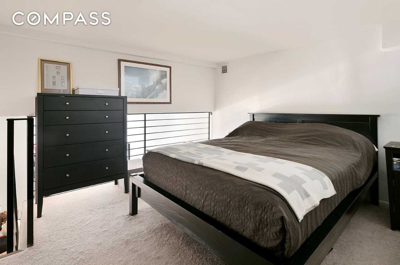 Large, Furnished, Duplex 1BR in Lux Building w/ Terrace #1P - Photo 3 of 5