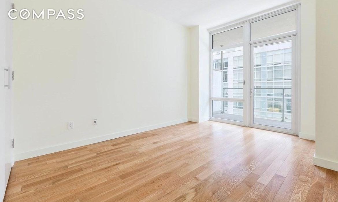 555 W 59th St #6H - Photo 3 of 8