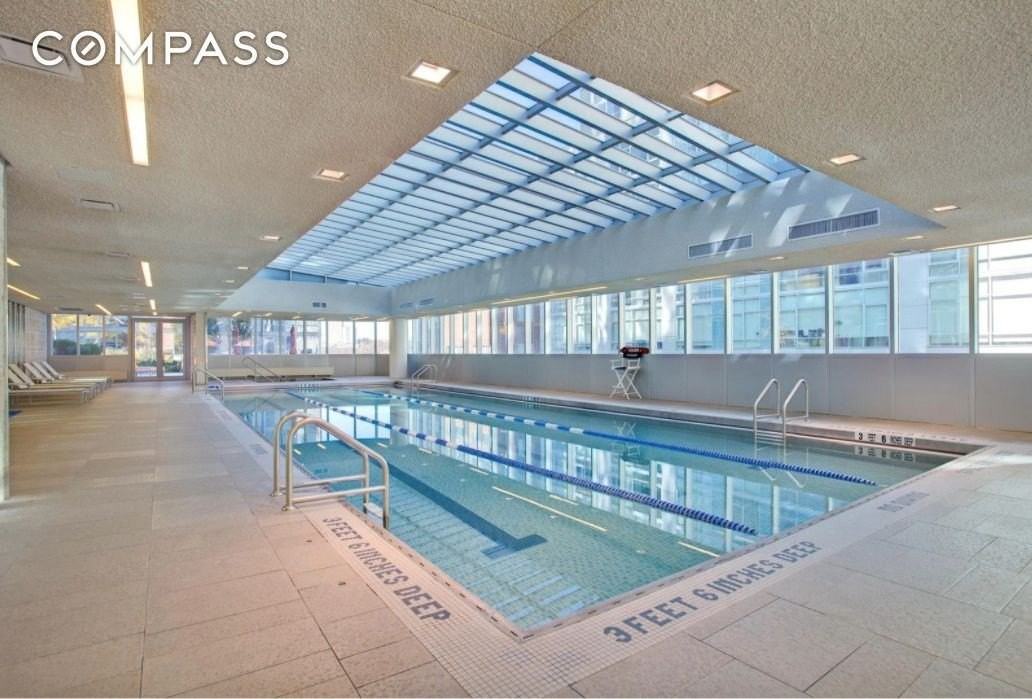 555 W 59th St #6H - Photo 5 of 8