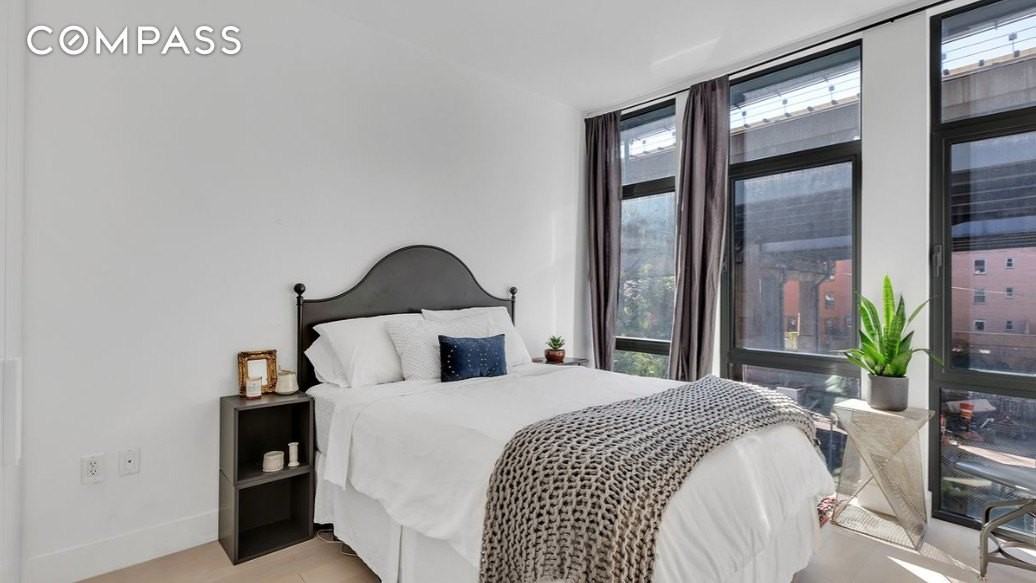 338 Berry St #201 - Photo 6 of 14