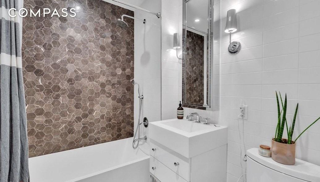 338 Berry St #201 - Photo 7 of 14