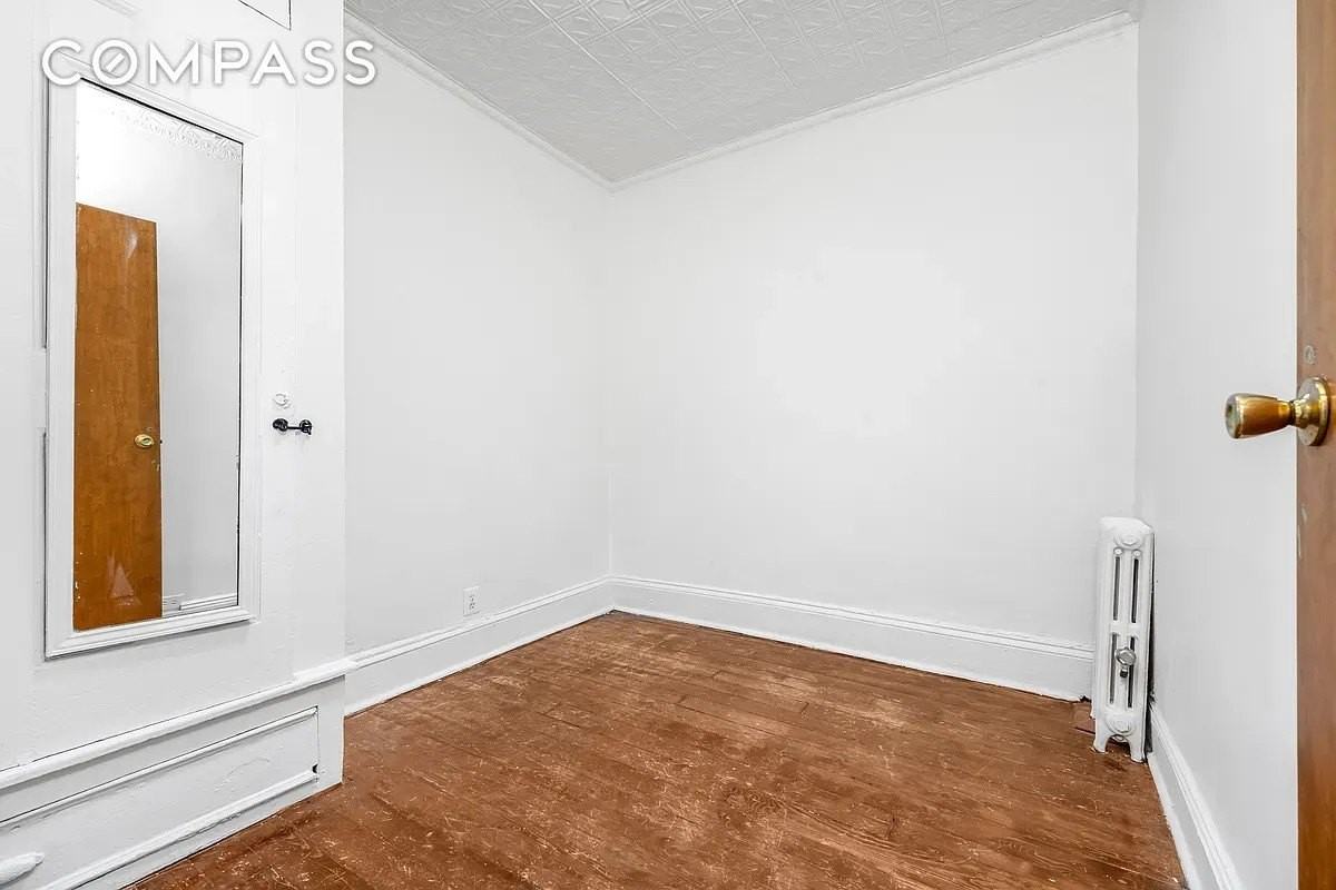 458 W 153rd St #3 - Photo 4 of 20