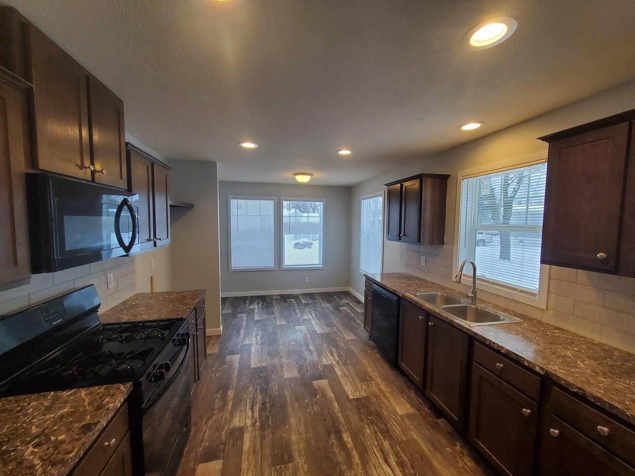 13 Parakeet Hill Dr #152 - Photo 6 of 21