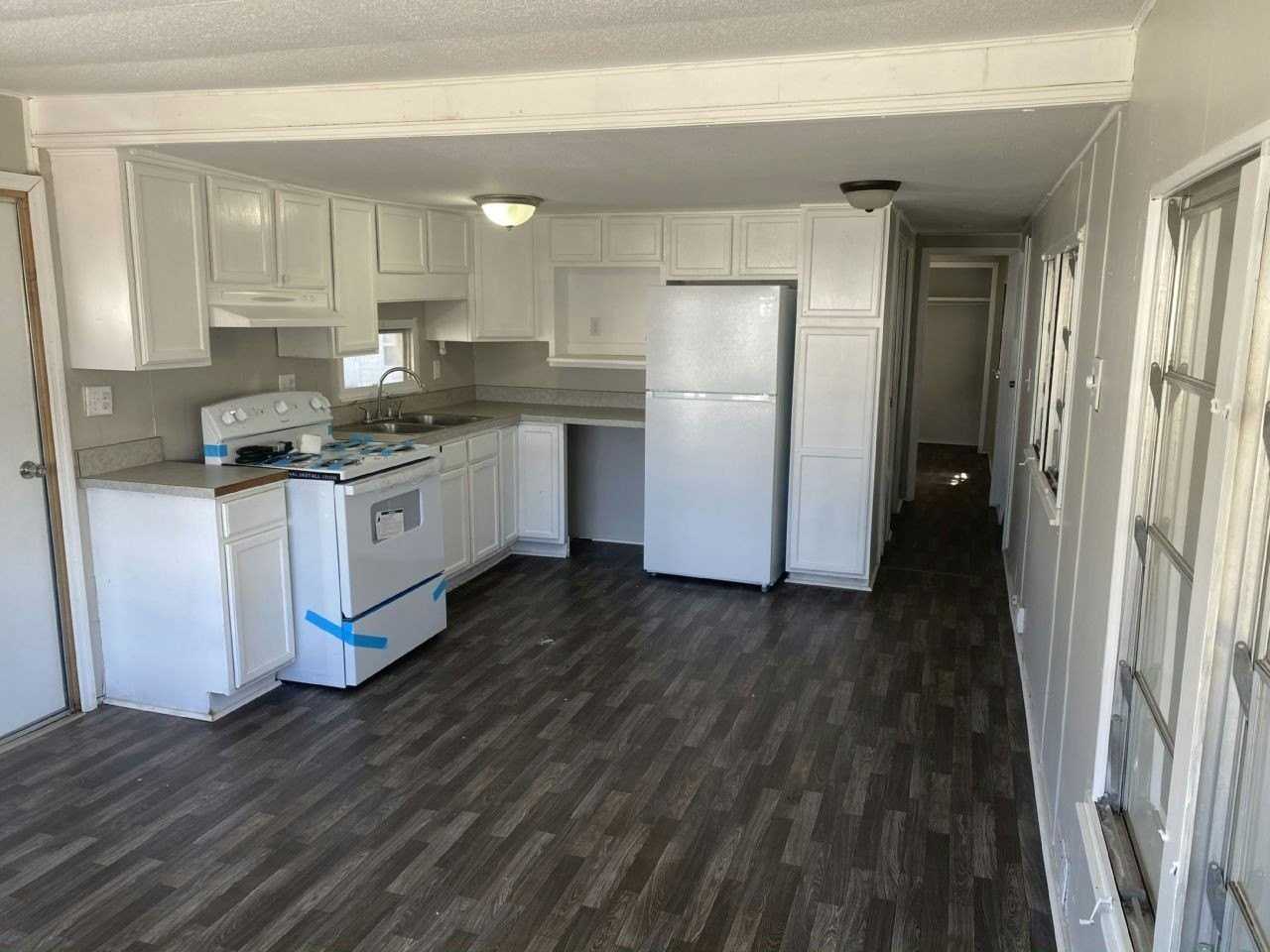 1 Circle Dr #1 - Photo 3 of 17