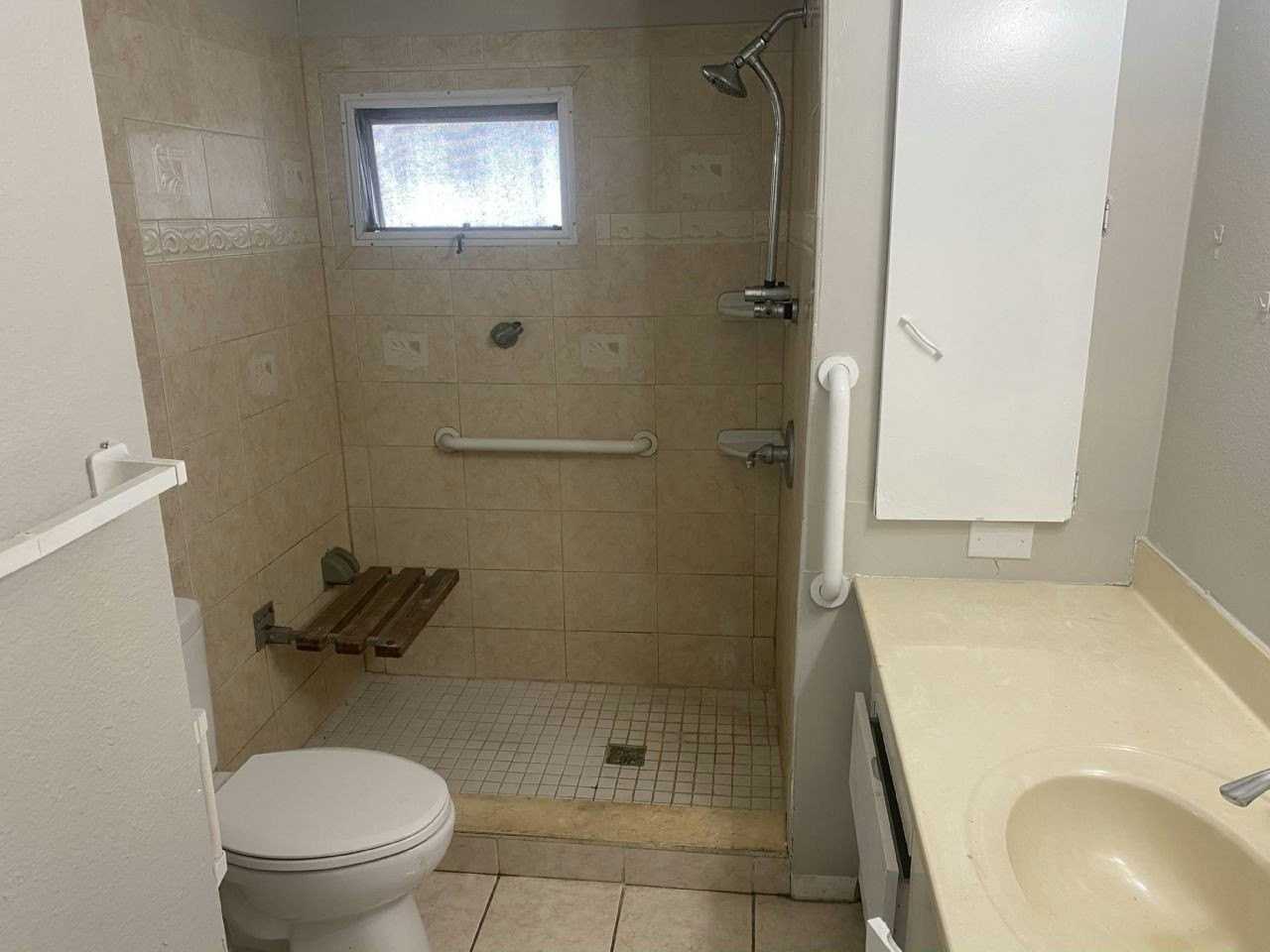 1 Circle Dr #1 - Photo 7 of 17