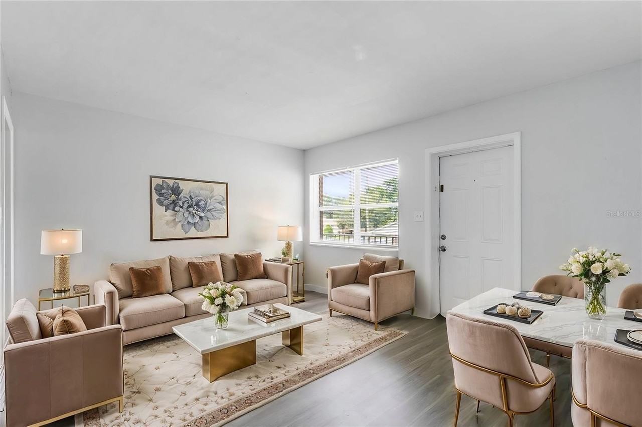 318 E Dakin Ave #8 - Photo 5 of 8