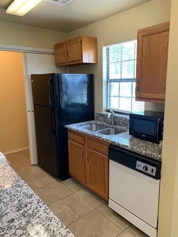 826 Russell Cir Unit 826 - Photo 7 of 18