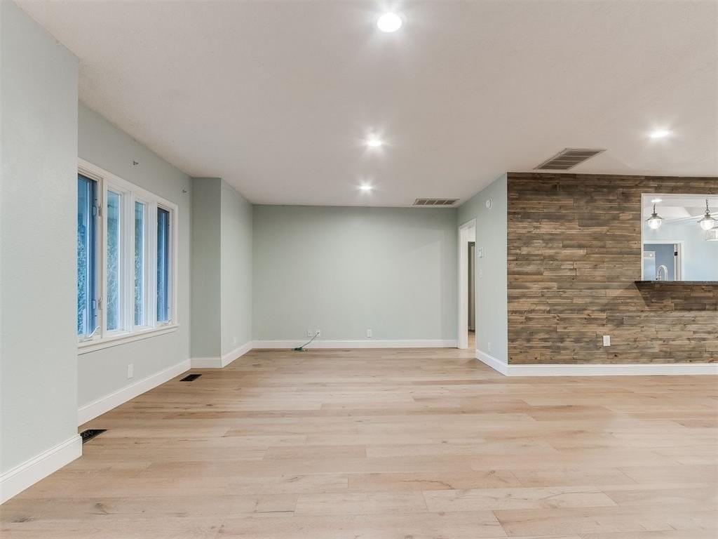 1428 Cinderella Ave - Photo 7 of 38