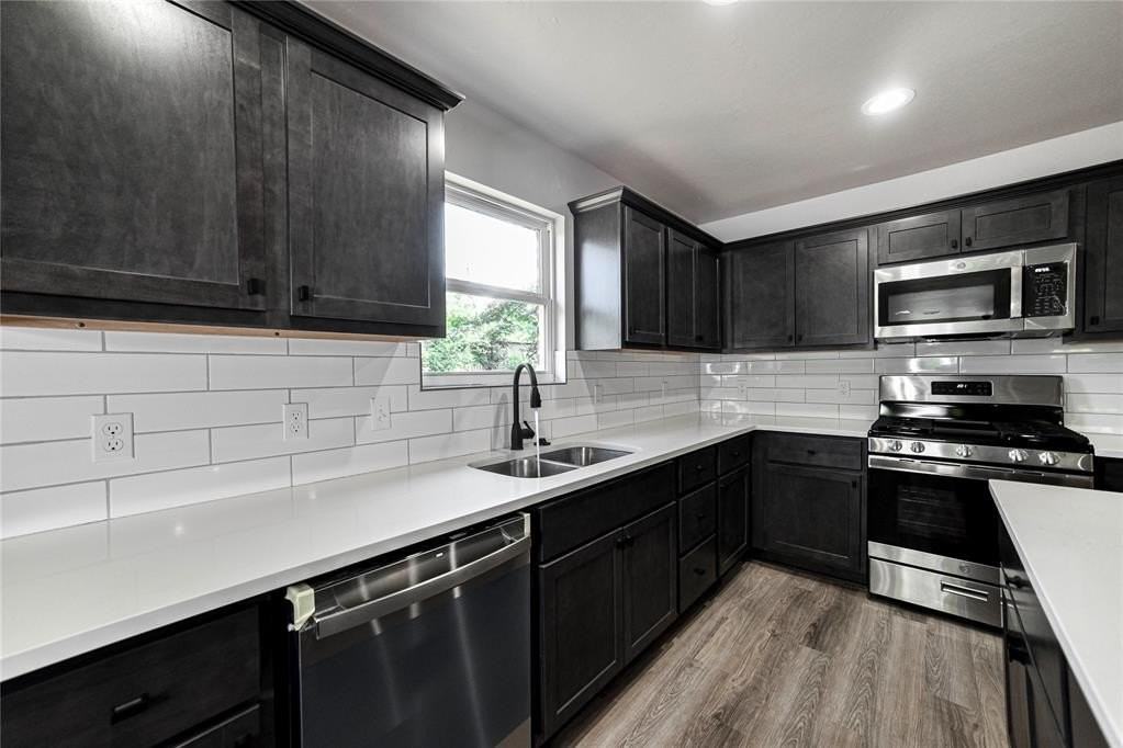 1417 Mallard Dr - Photo 2 of 24