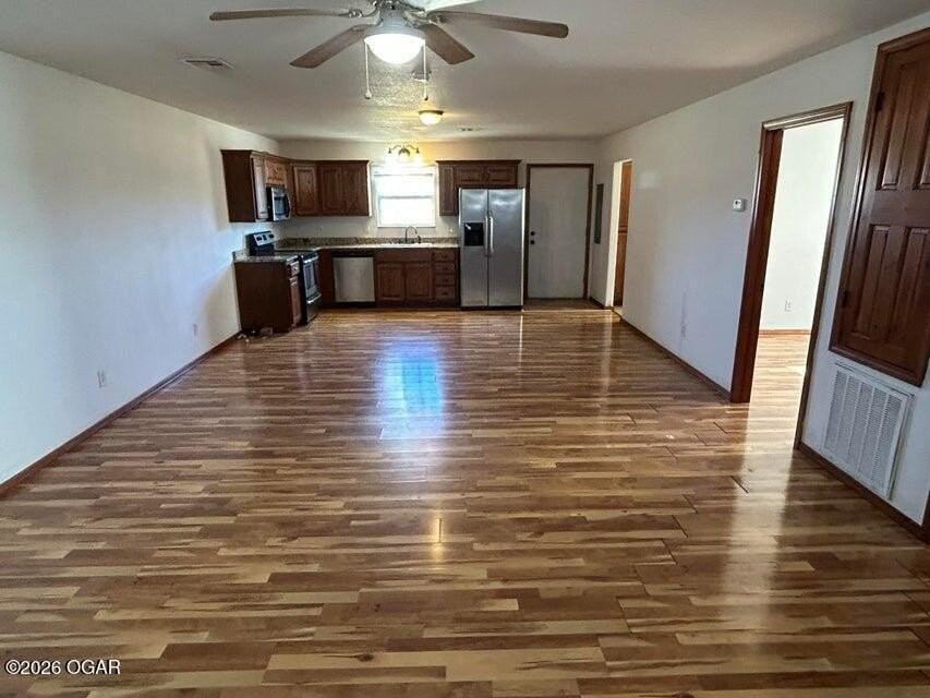 18717 Kokomo Lane unit: B - Photo 4 of 7