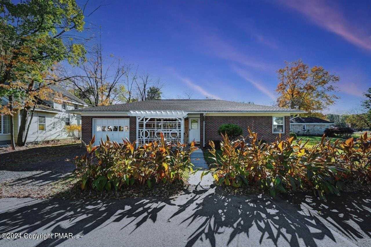 819 Fairview Ave - Photo 2 of 36