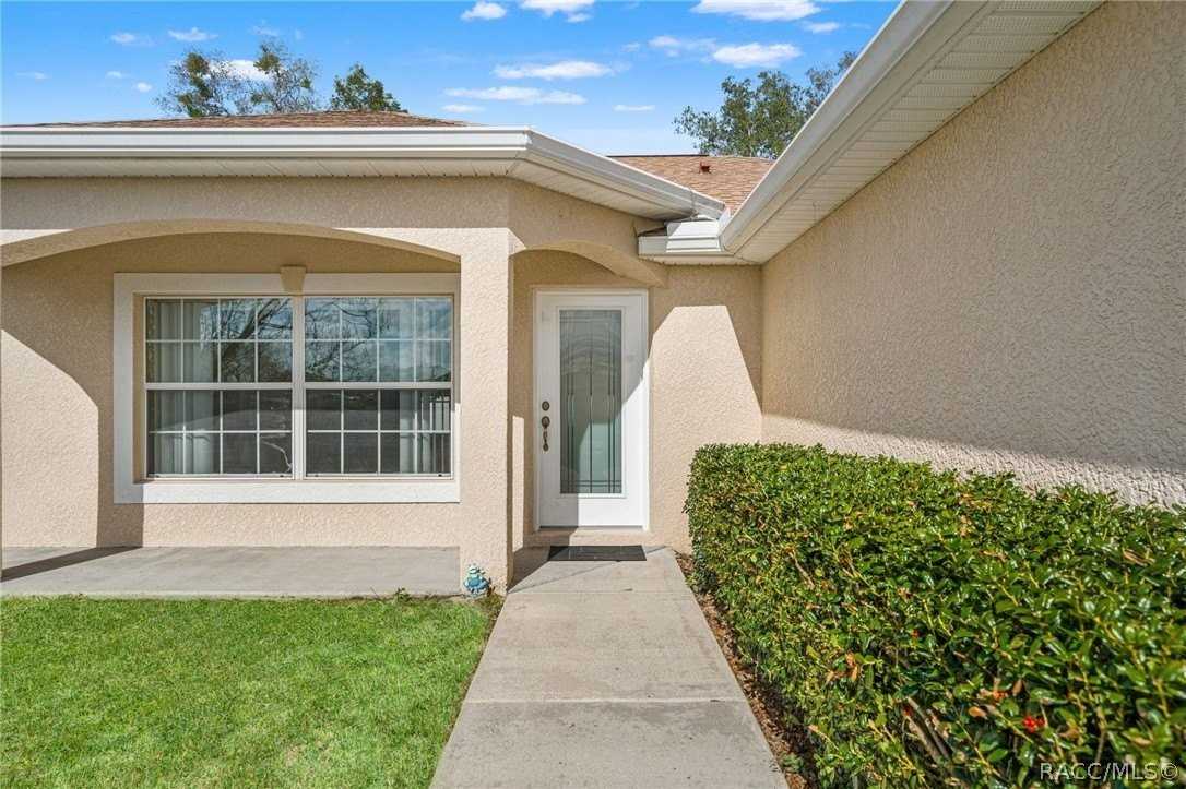 5363 Pierpoint Ave - Photo 2 of 38