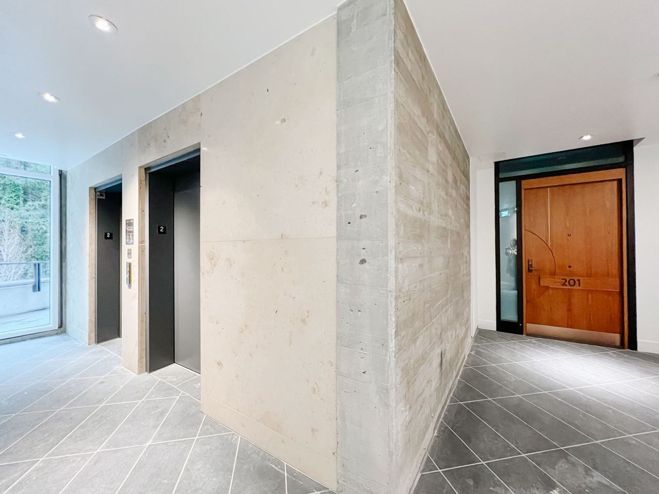 6707 Nelson Avenue - Photo 3 of 13